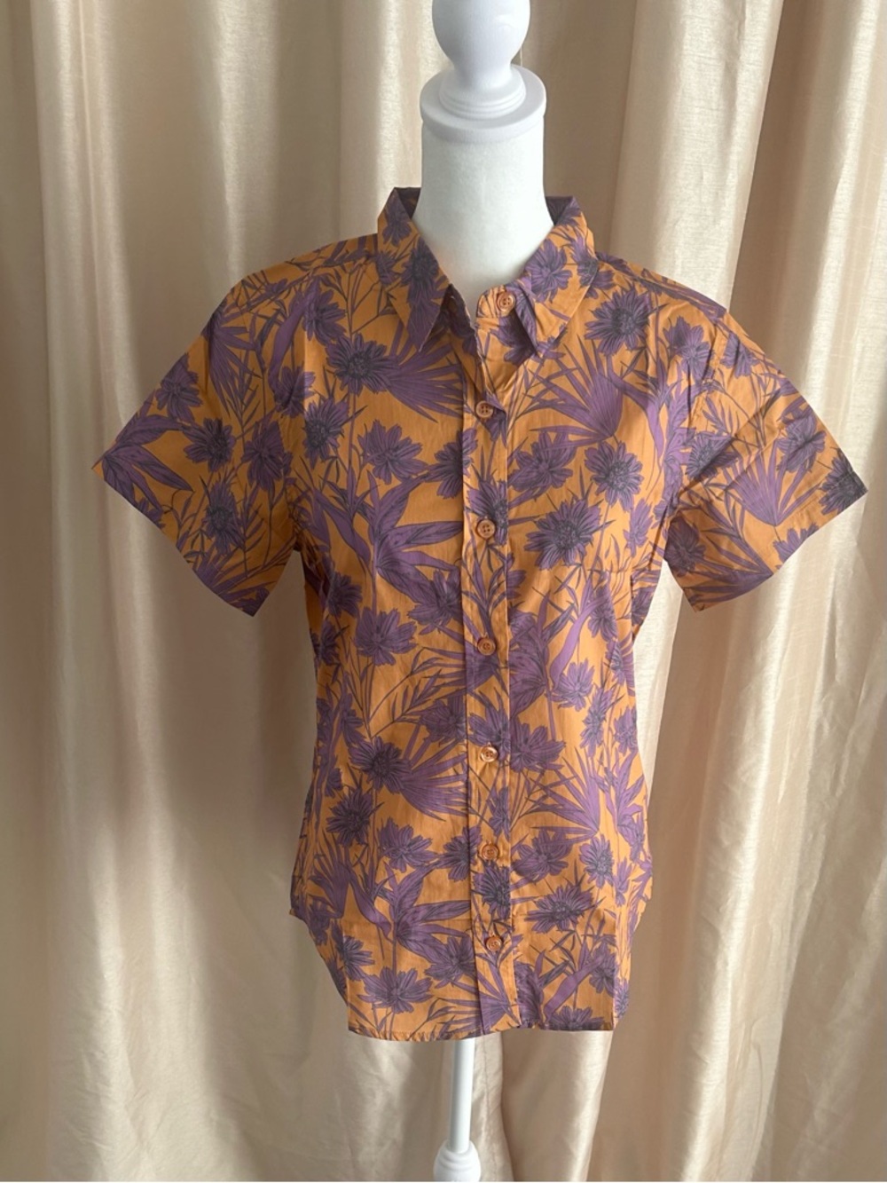NWT Wildfang The Essential Button Up in Flower Press size XSmall
